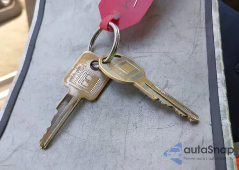 1992 Chevrolet Gmt-400 C1500 из США, поврежденный, VIN 2GCEC19K5N1236386